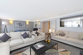 Mayfair House
