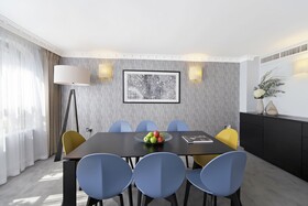 Mayfair House