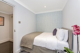 Mayfair House