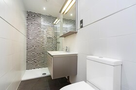 Mentone Hotel