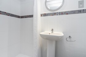 Mentone Hotel