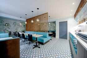 Mentone Hotel