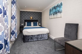 Mentone Hotel