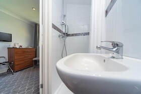 Mentone Hotel