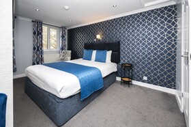 Mentone Hotel