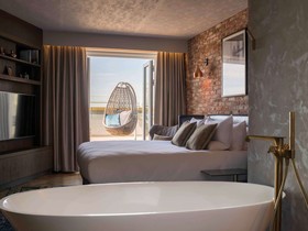 Novotel London Canary Wharf