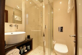 Park Grand Paddington Court London