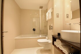 Park Grand Paddington Court London