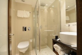 Park Grand Paddington Court London