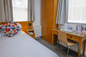 Queensway Hotel, Sure Hotel Collection by Best Western