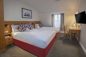 Queensway Hotel, Sure Hotel Collection by Best Western