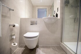 Roomzzz London Stratford