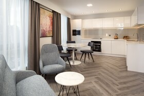 Roomzzz London Stratford