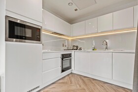 Roomzzz London Stratford