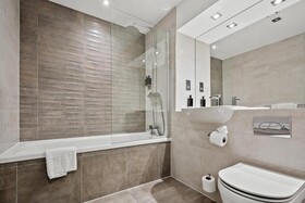 Roomzzz London Stratford