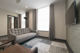 Cove - Cannon Street, The City