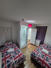 Saint James Backpackers