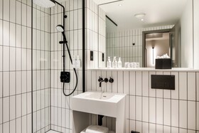Southgate Hotel London