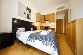 Studios 2 Let Serviced Apartments