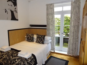 Studios 2 Let Serviced Apartments