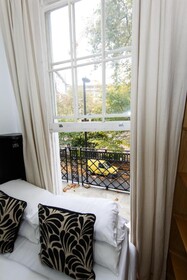 Studios 2 Let Serviced Apartments