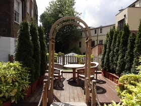 Studios 2 Let Serviced Apartments