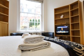 Studios 2 Let Serviced Apartments