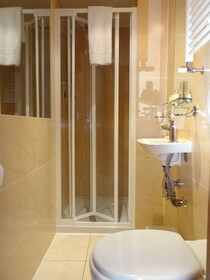 Studios 2 Let Serviced Apartments