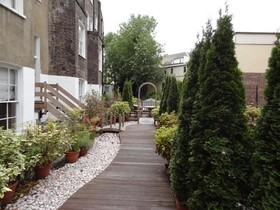 Studios 2 Let Serviced Apartments