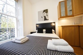 Studios 2 Let Serviced Apartments