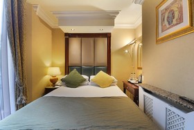 Montcalm Chilworth Townhouse