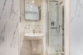 The Princes Square Hotel