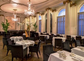The Waldorf Hilton