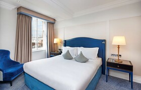 The Waldorf Hilton