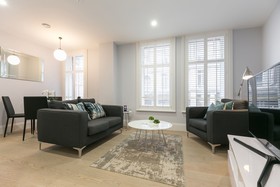 Urban Chic - Shaftesbury