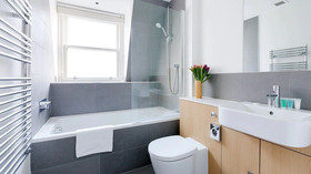Urban Stay Lovat Lane Apartments