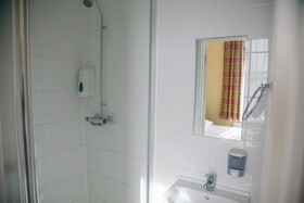 Victoria Inn London