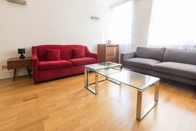 Victoria Mews Apartments