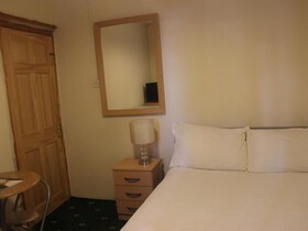 Whitechapel Rooms