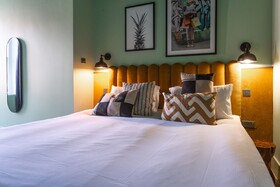 Your Apartment I Brixton