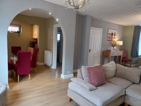 Crawley Green House Huku Kwetu