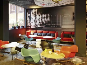 ibis Reading Centre