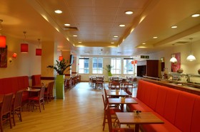 ibis Reading Centre