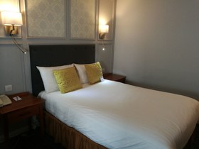 Mercure George Reading