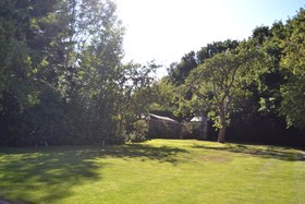 Leafy Suburban Bed and Breakfast