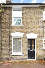 Borden Terrace by Kasay Stays