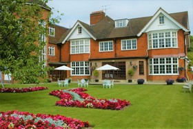 Grovefield House
