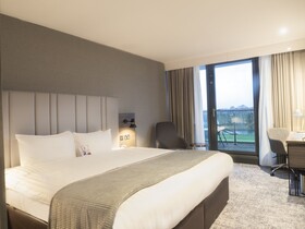 Crowne Plaza London - Kingston