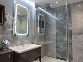 Crowne Plaza London - Kingston