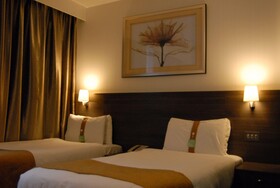 Crowne Plaza London - Kingston